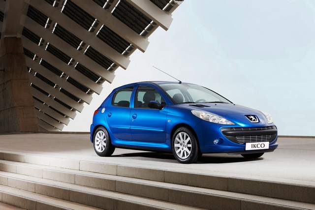 مقایسه پژو 207 با سایر خودروها